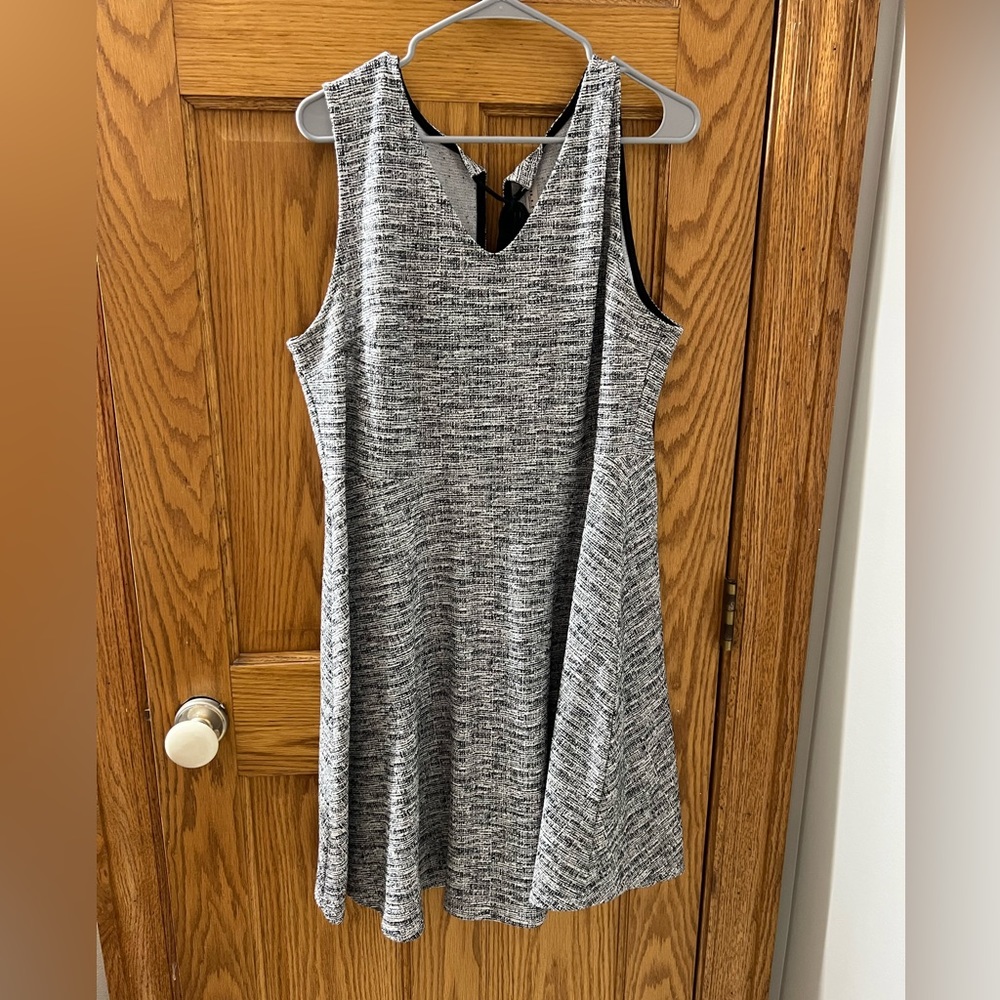 Gilli 1X Dress